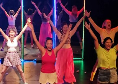 Jeudi / La Tour Voisine / 19h – 21h / Jennifer